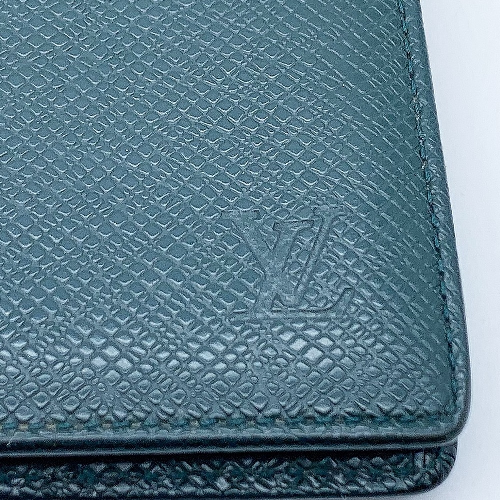 Louis Vuitton Six-Cards Bifold Pebbled Leather Wallet in Dark Green - Picture 6 of 14